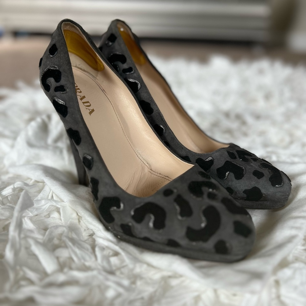 Prada Suede Leopard Print Pumps in Grey